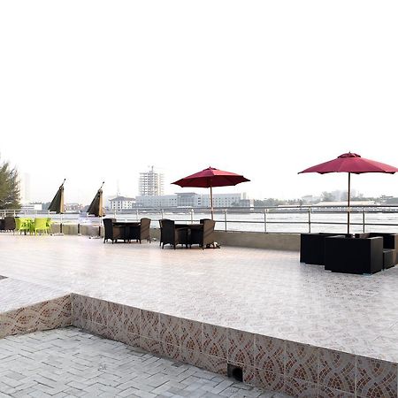 Tivoli Hotel Seafront Ikoyi Aliayabiagba Bagian luar foto