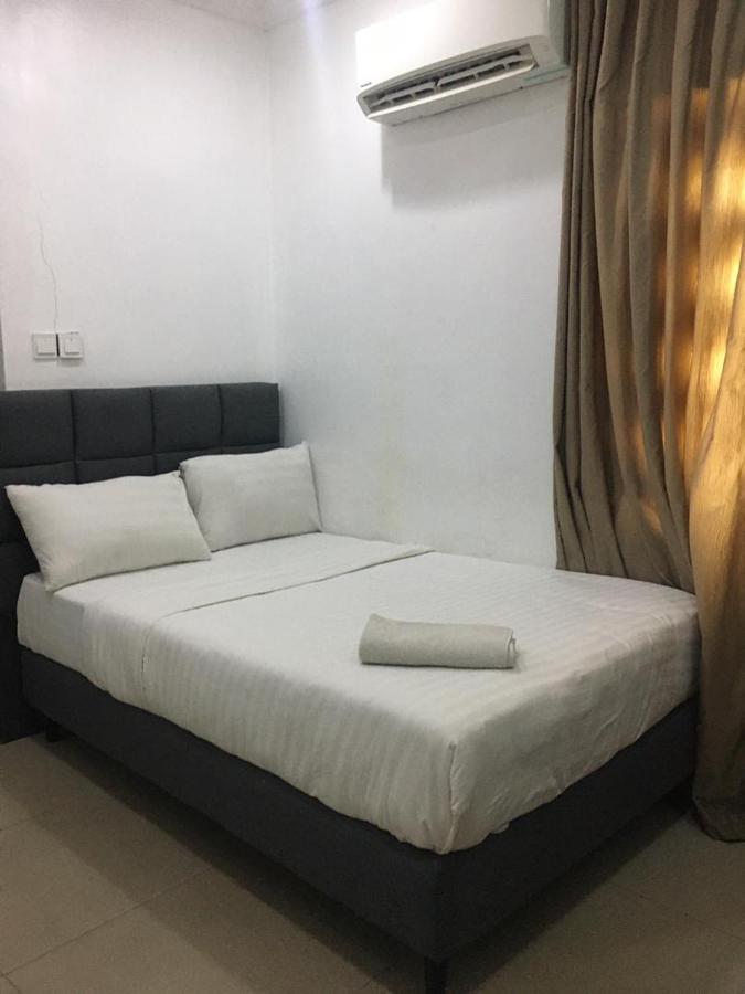 Tivoli Hotel Seafront Ikoyi Aliayabiagba Bagian luar foto