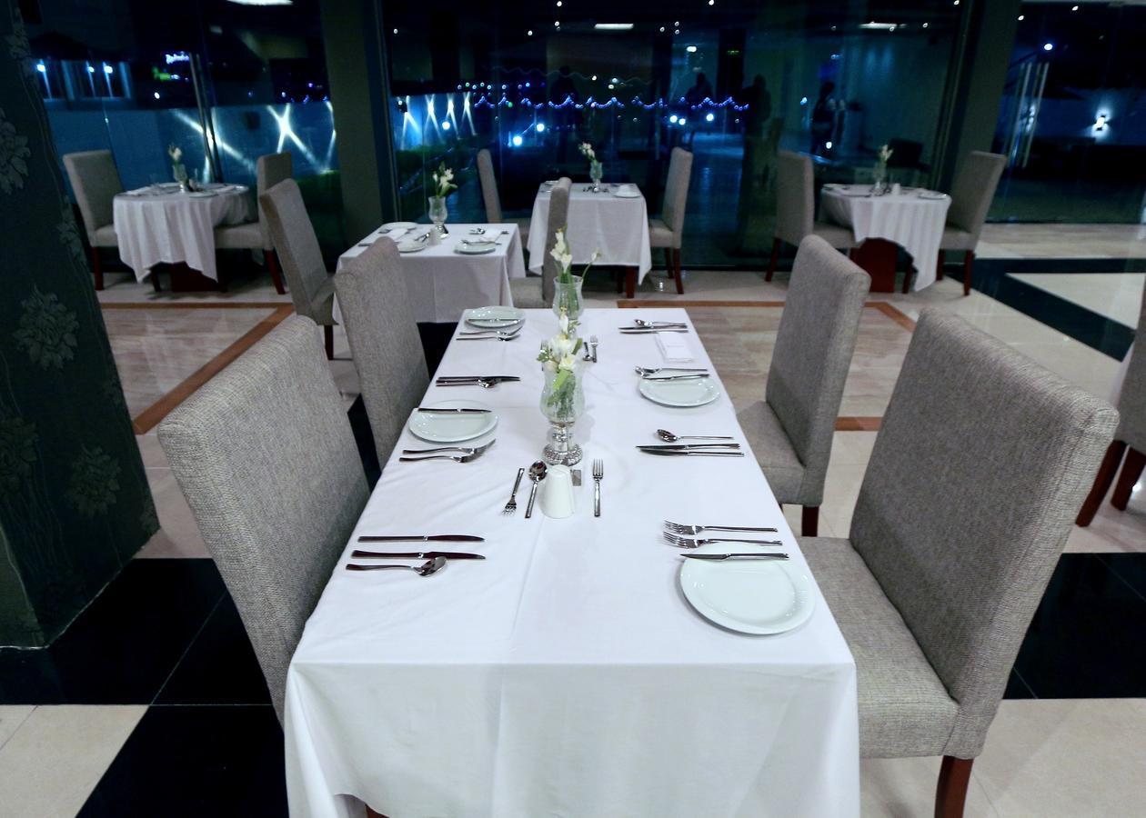 Tivoli Hotel Seafront Ikoyi Aliayabiagba Bagian luar foto