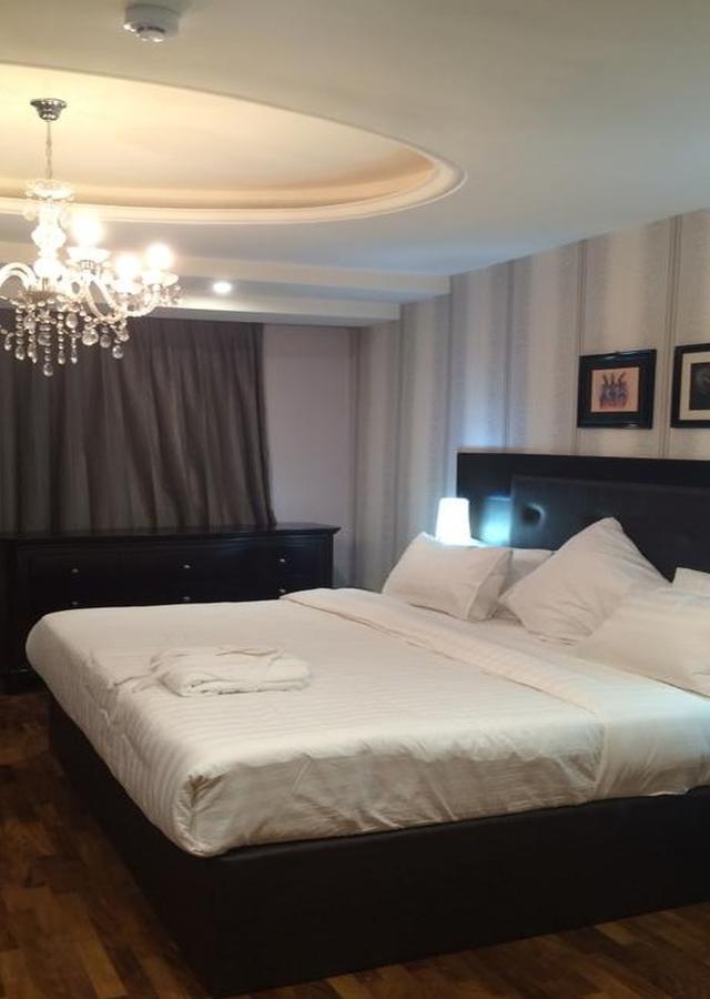 Tivoli Hotel Seafront Ikoyi Aliayabiagba Bagian luar foto