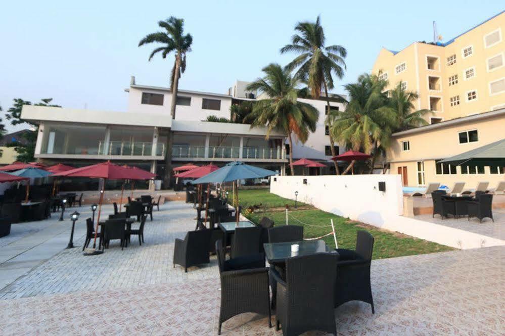 Tivoli Hotel Seafront Ikoyi Aliayabiagba Bagian luar foto