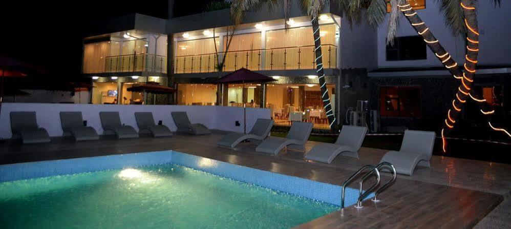 Tivoli Hotel Seafront Ikoyi Aliayabiagba Bagian luar foto